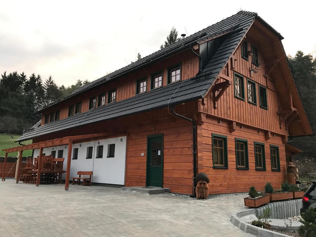 Kamenacka Myslivna Hotel Moravany  Екстериор снимка