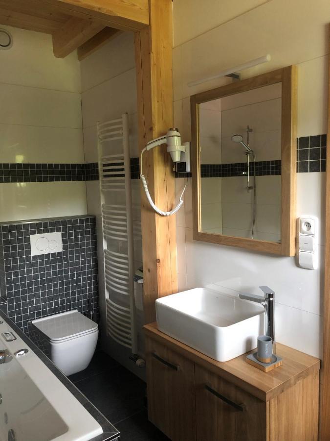 Kamenacka Myslivna Hotel Moravany  Екстериор снимка