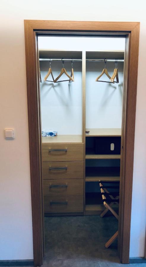 Kamenacka Myslivna Hotel Moravany  Екстериор снимка